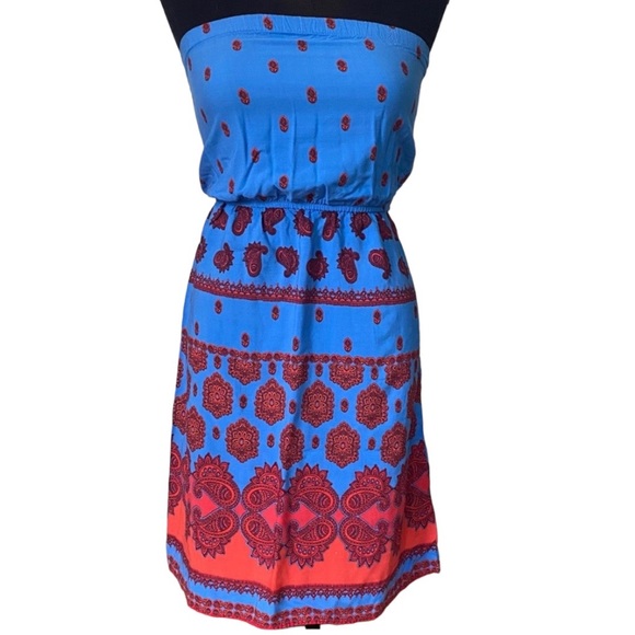 Old Navy Dresses & Skirts - Old Navy Strapless Paisley Dress Size Small